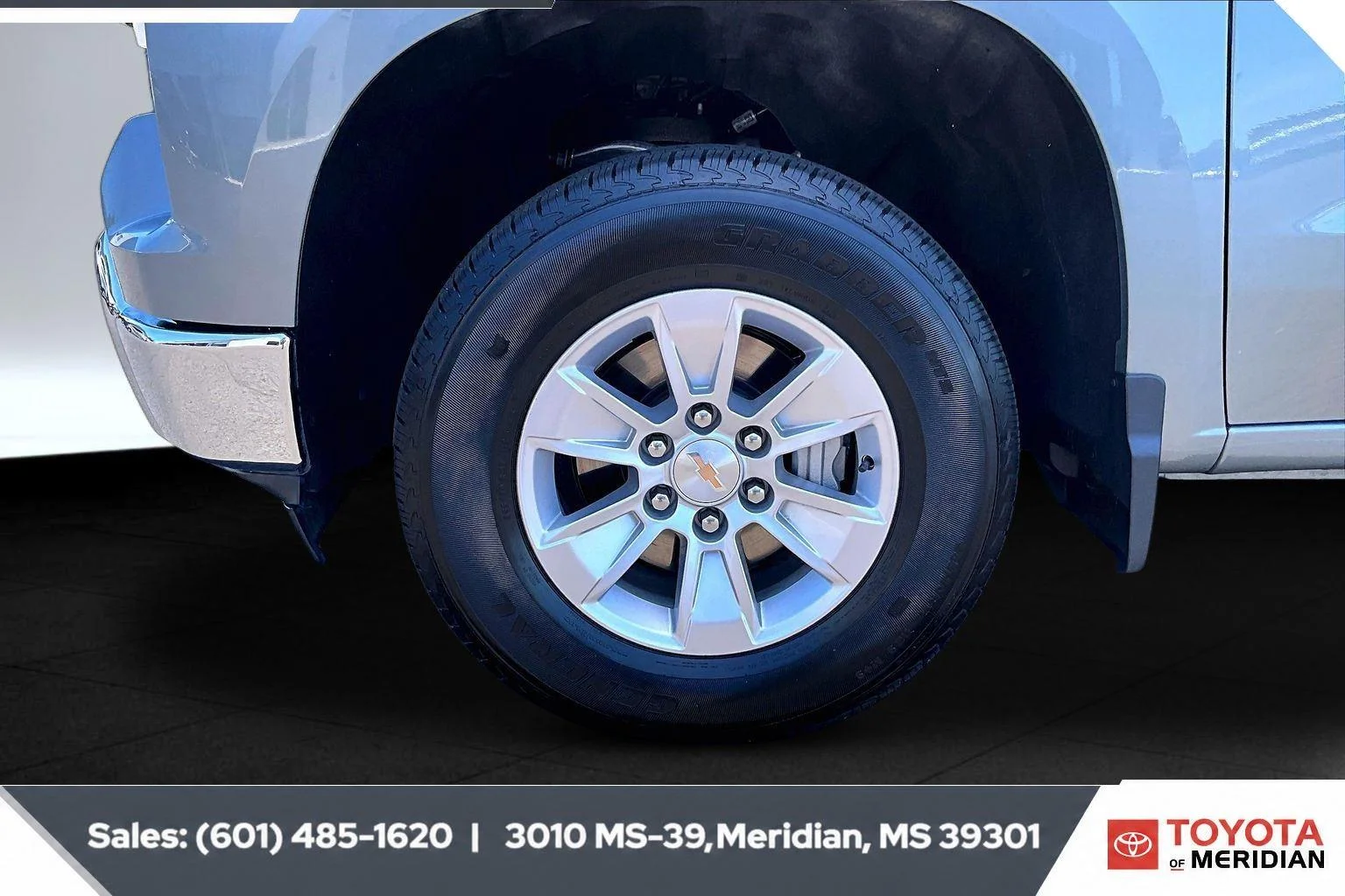 Used 2026 Sterling Gray Metallic Chevrolet LT image 7