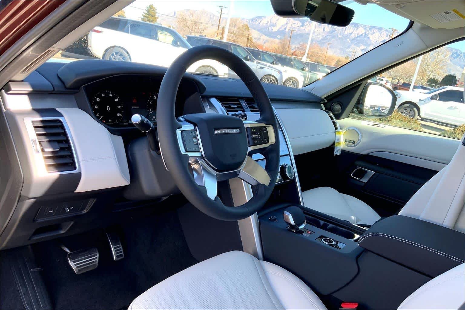 New 2026 Sedona Red Land Rover Gemini Edition image 8