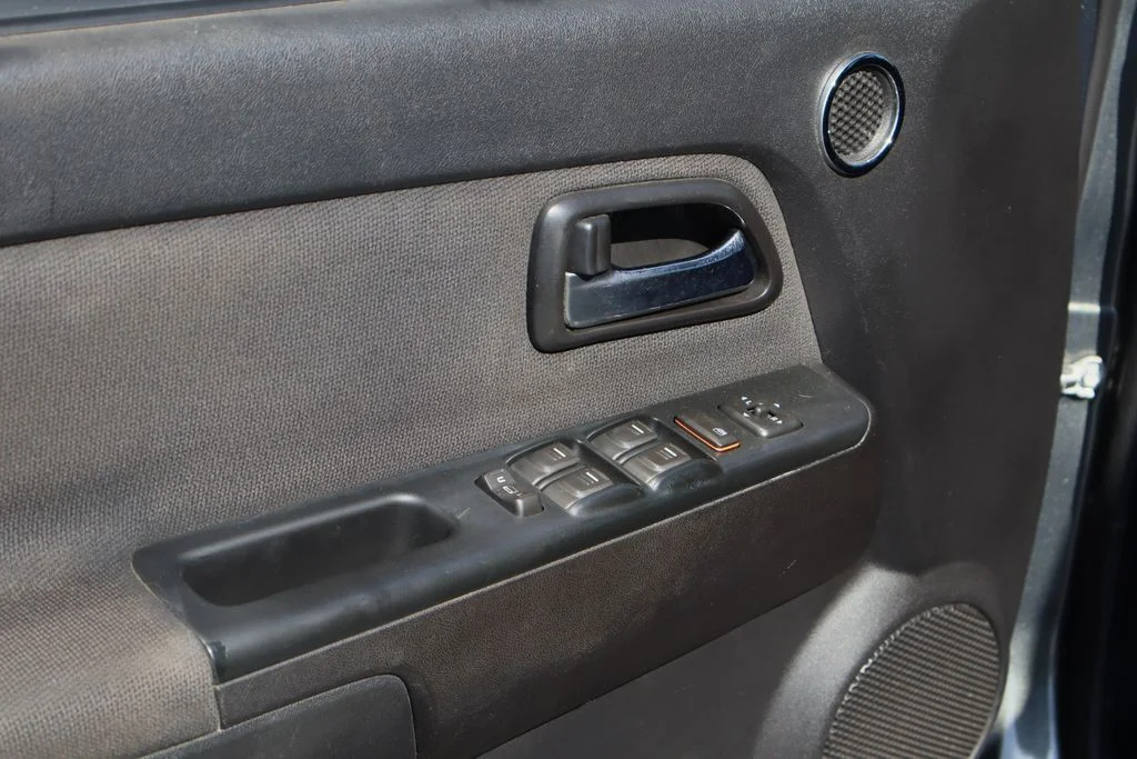 Used 2011 Gray Chevrolet 2LT image 19