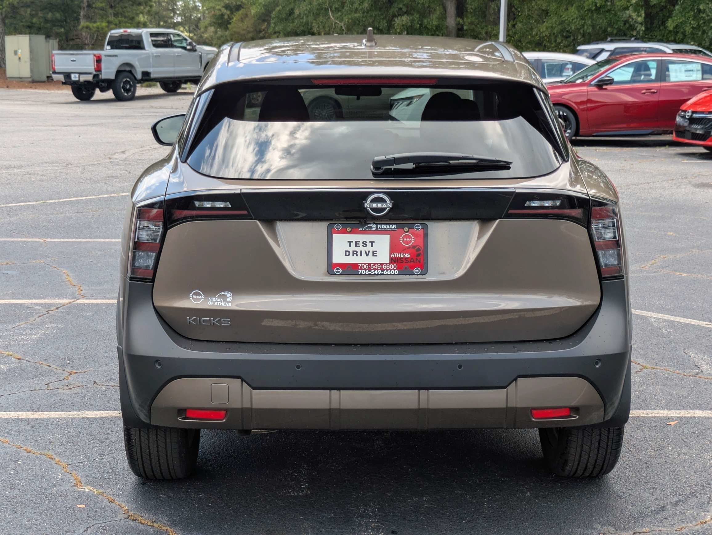 Used 2025 Brown Nissan SV image 4