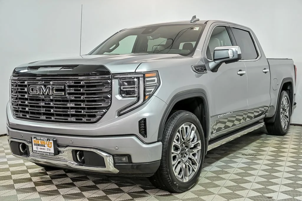 Used 2025 Sterling Metallic GMC Denali Ultimate image 5