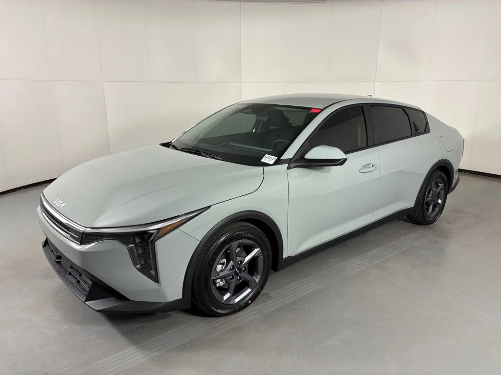 New 2026  Kia LXS image 4