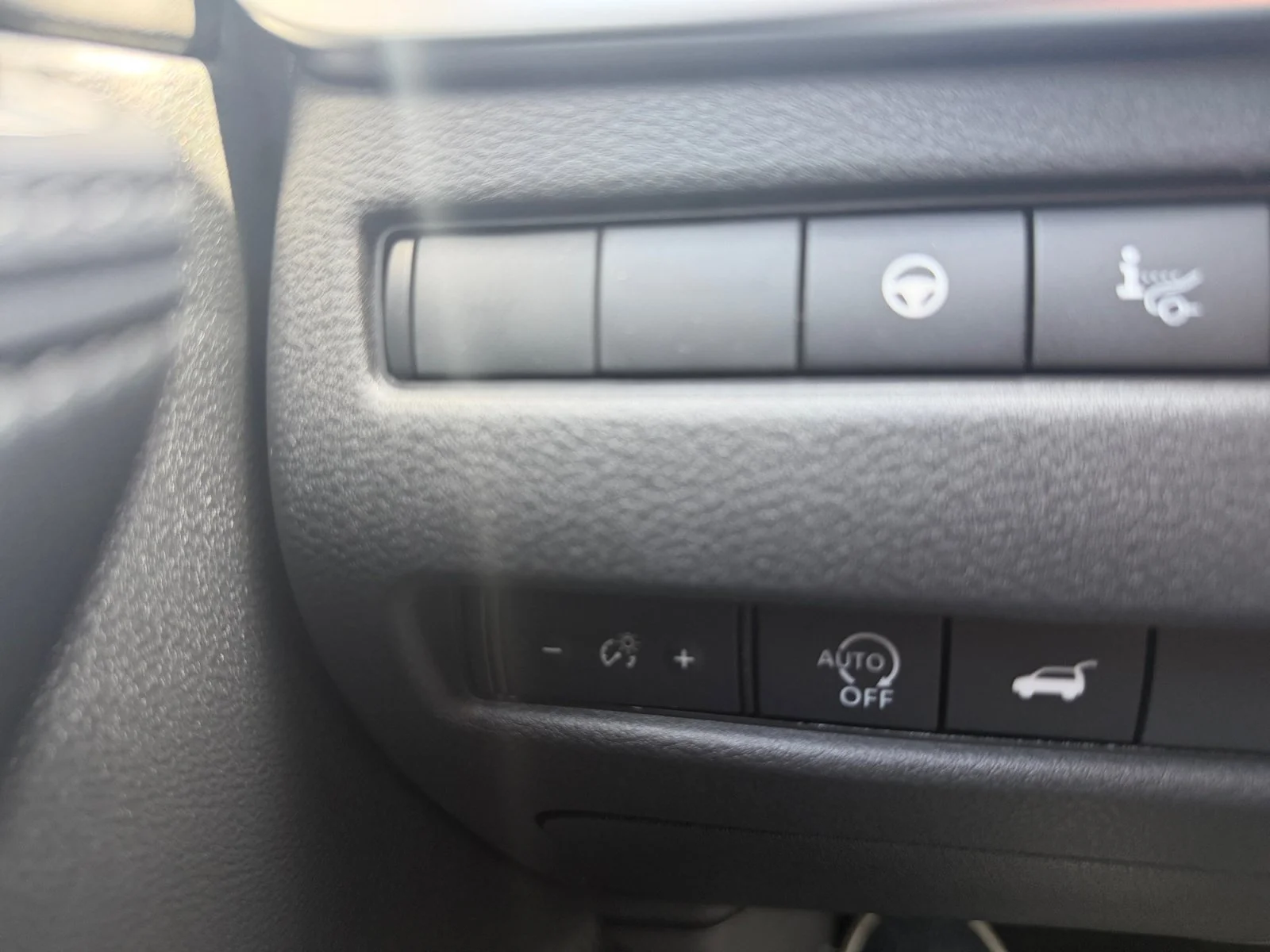 New 2026 Everest White Pearl/Super Black Nissan Platinum image 17