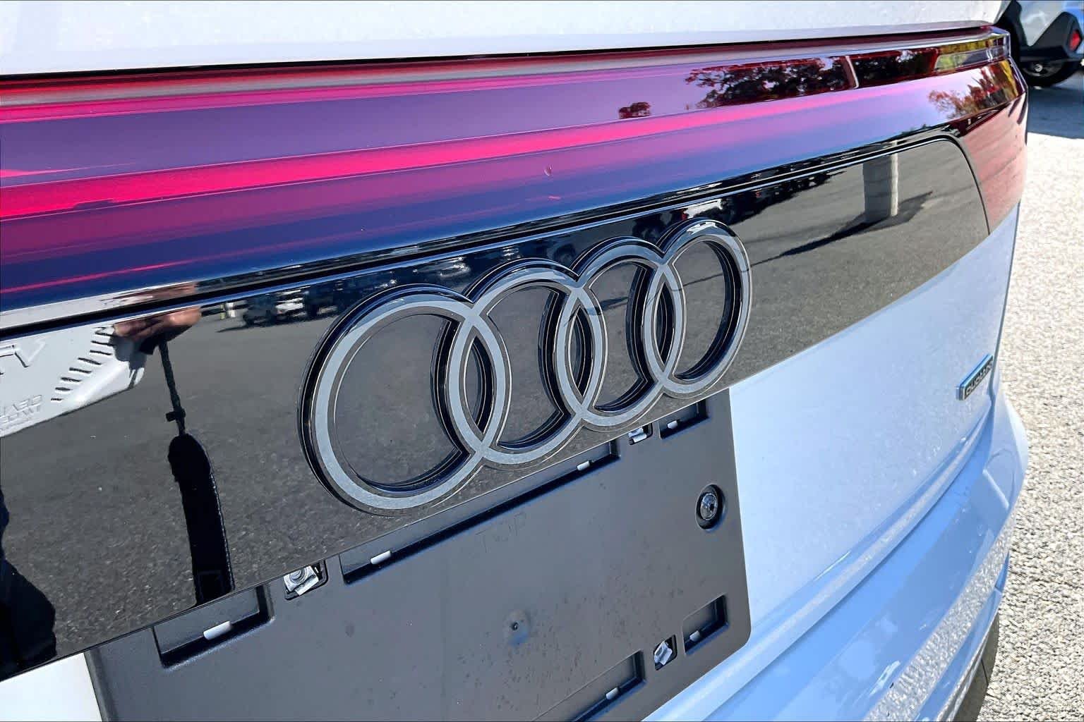 Used 2026 Carrara White Audi Premium Plus image 31