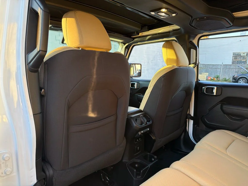 Used 2023 White Jeep Sport S image 24