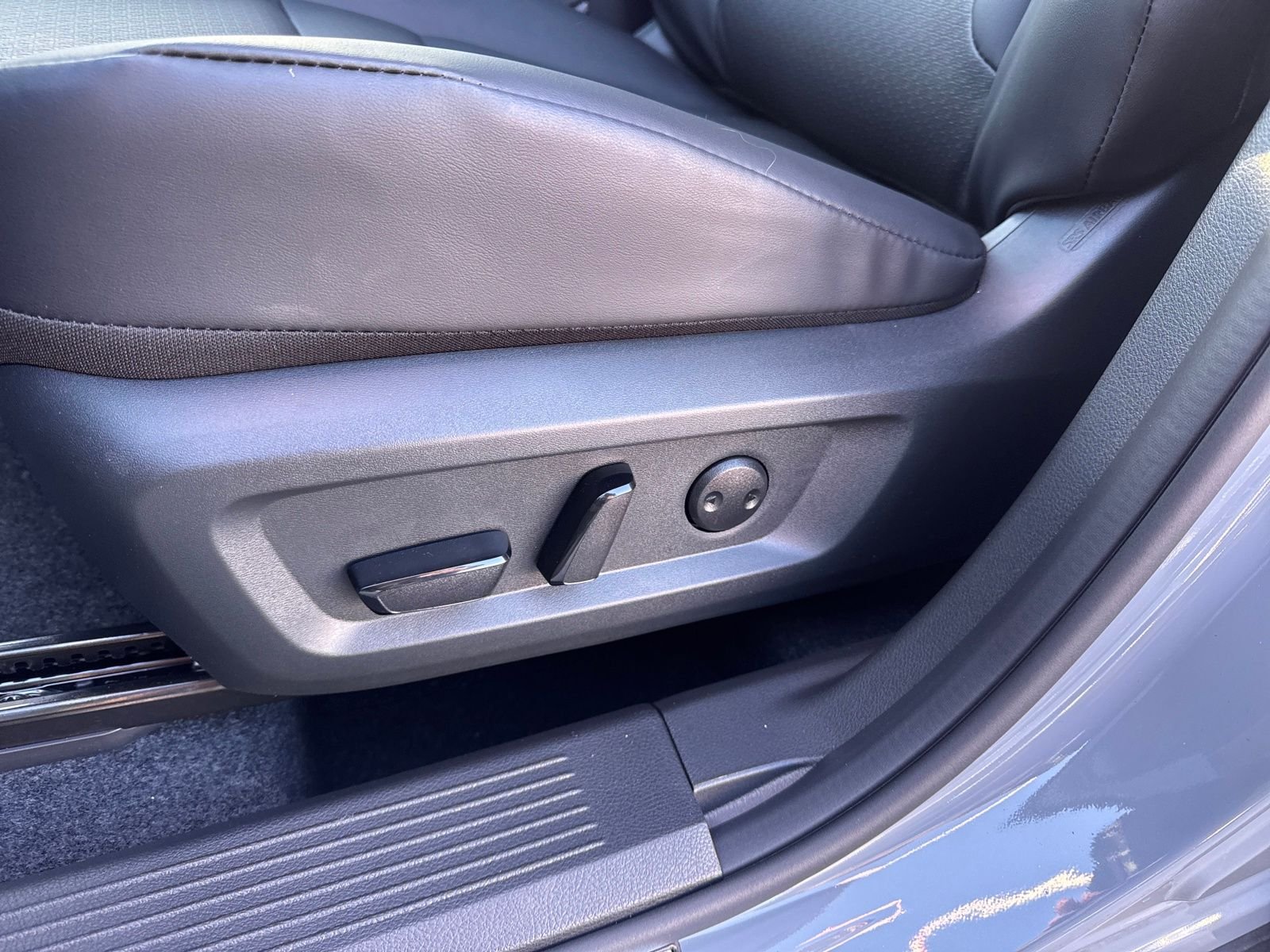 New 2026 Nissan Rogue Dark Armor 4D Sport Utility