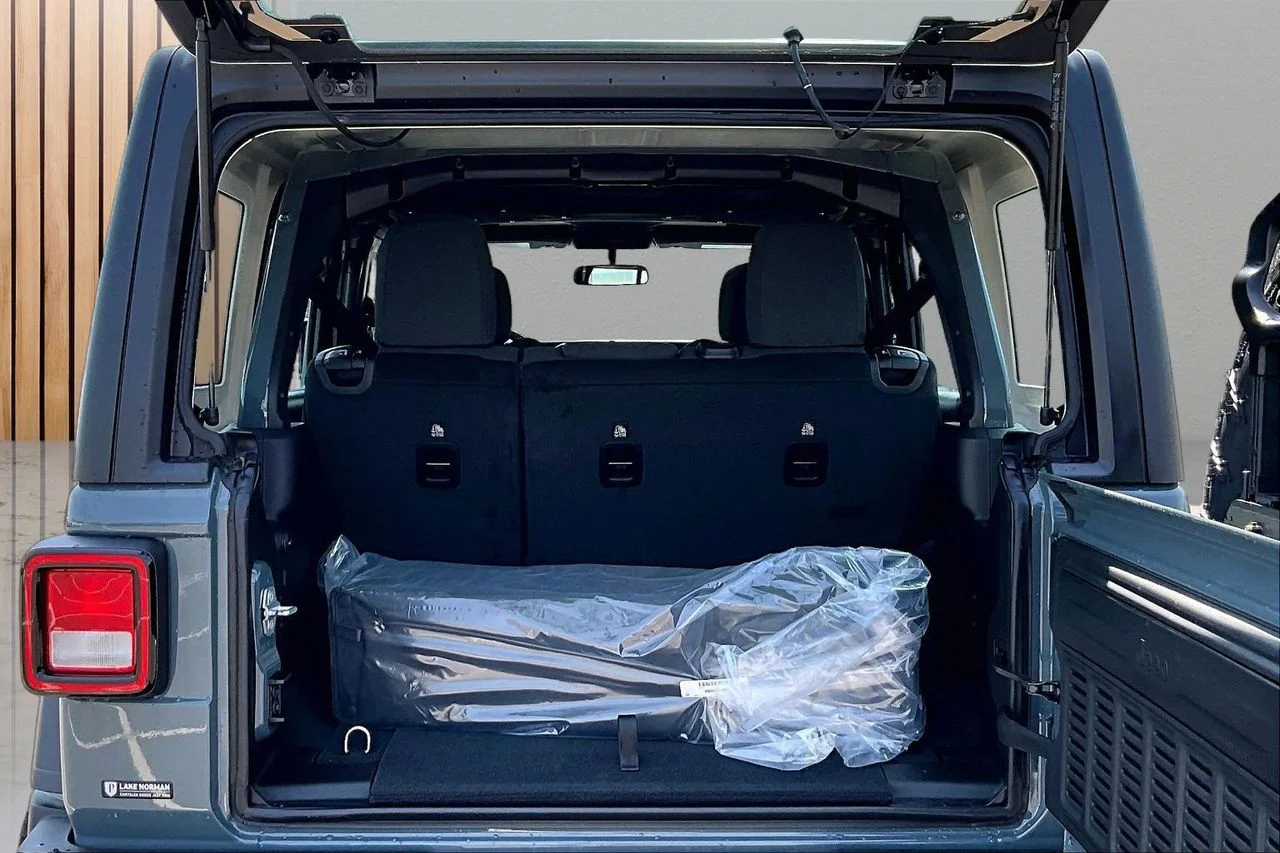 New 2026 Anvil Clear-Coat Exterior Paint Jeep Sport image 21