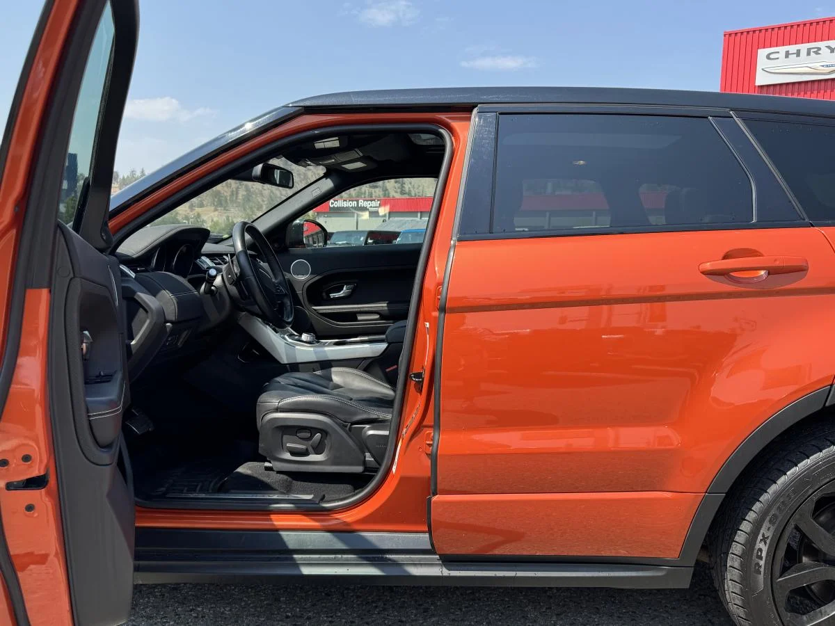 Used 2015 Orange Land Rover Dynamic Premium 5 image 12