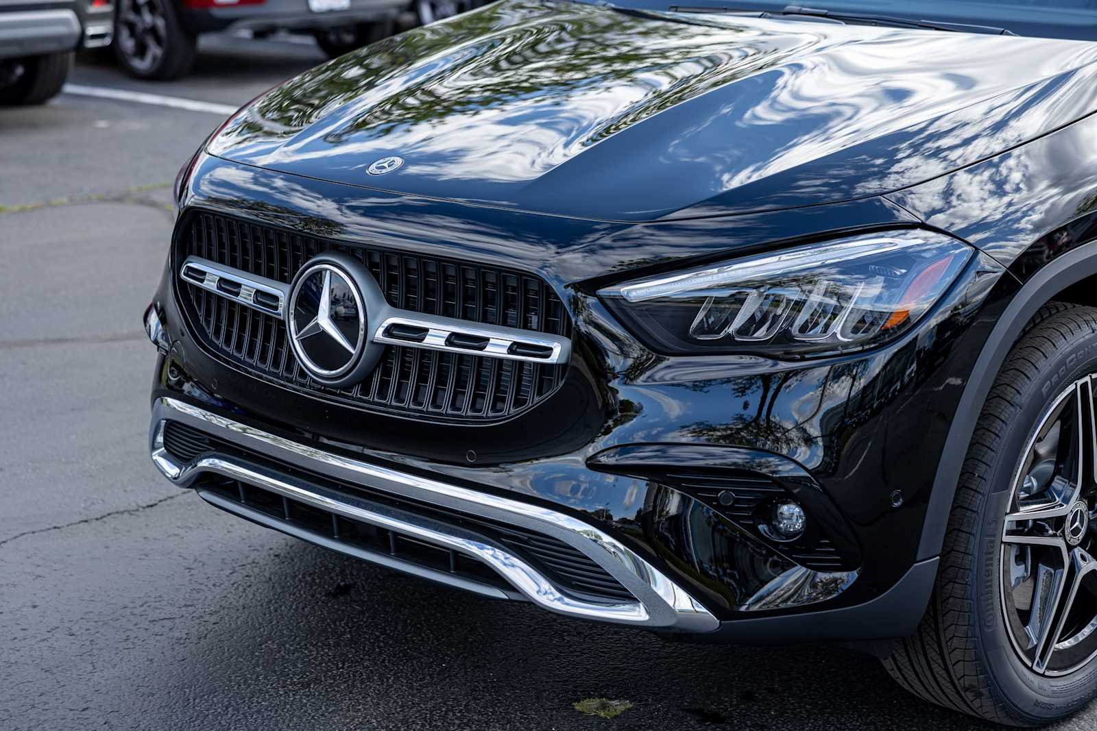 New 2026 Night Black Mercedes-Benz GLA 250 image 36