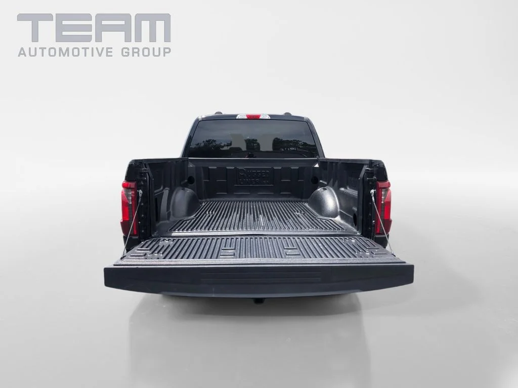 Used 2025 Black Ford XLT image 13
