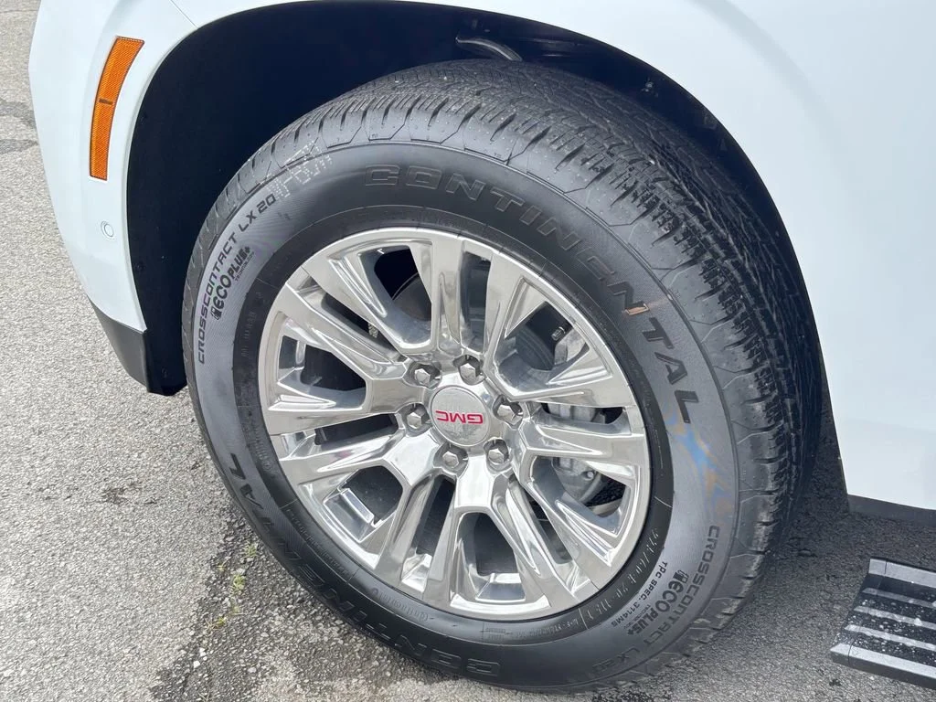 New 2026 Glacier White Tricoat GMC Denali image 9