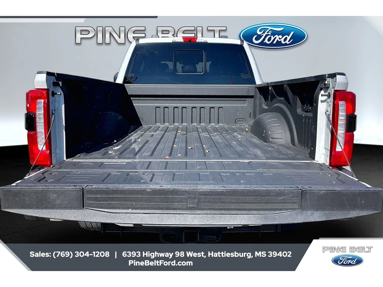 Used 2025 Avalanche Ford LARIAT image 12
