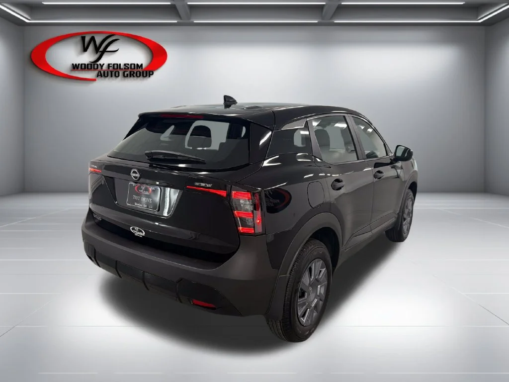 New 2027 Black Nissan S image 6