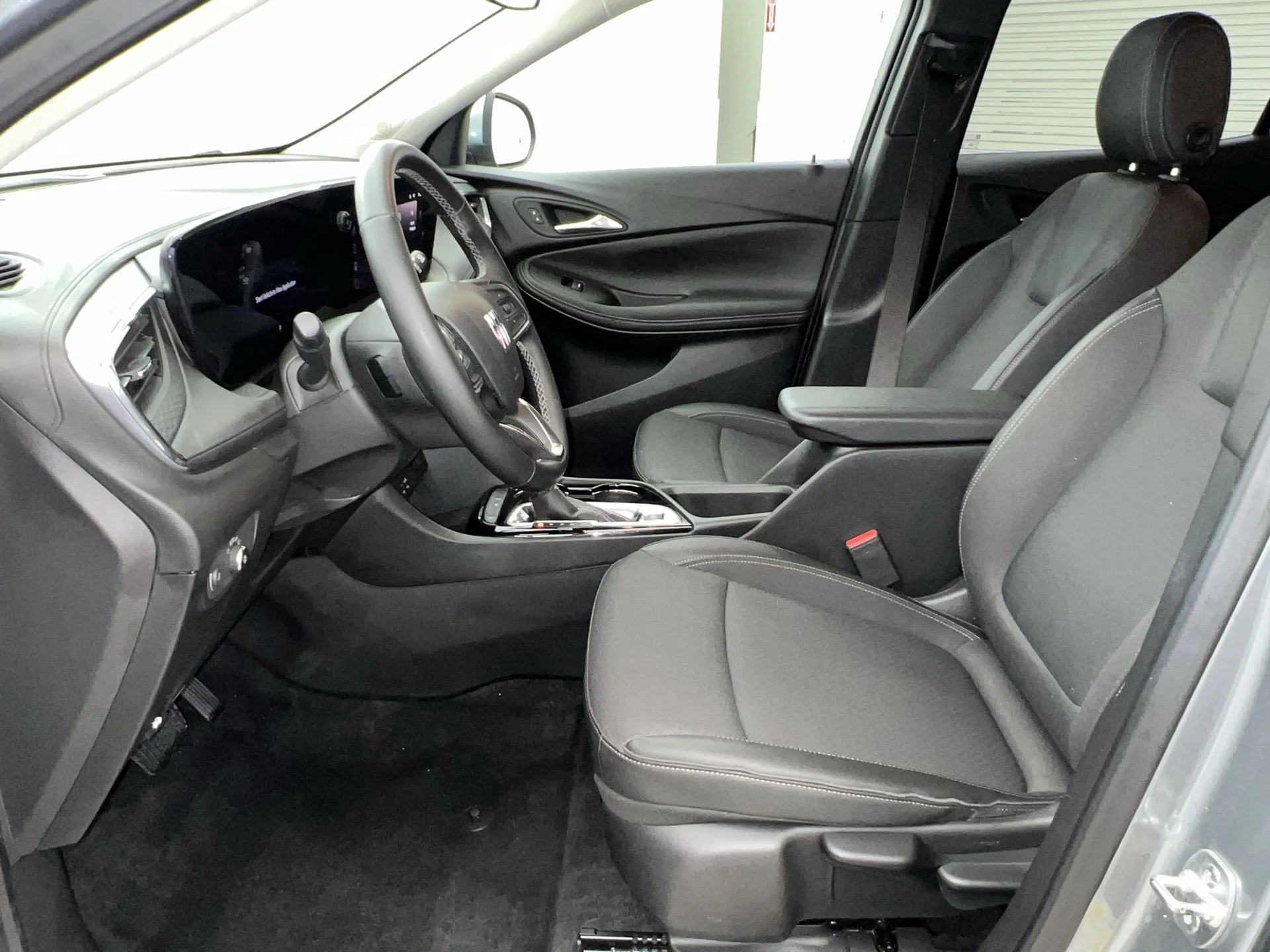 Used 2025 Gray Buick Preferred image 9