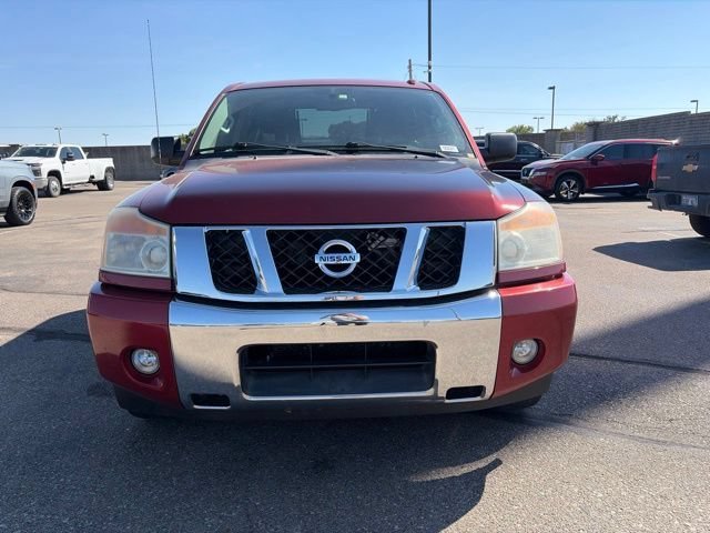Used 2014 Venetian Ruby Nissan SV image 2