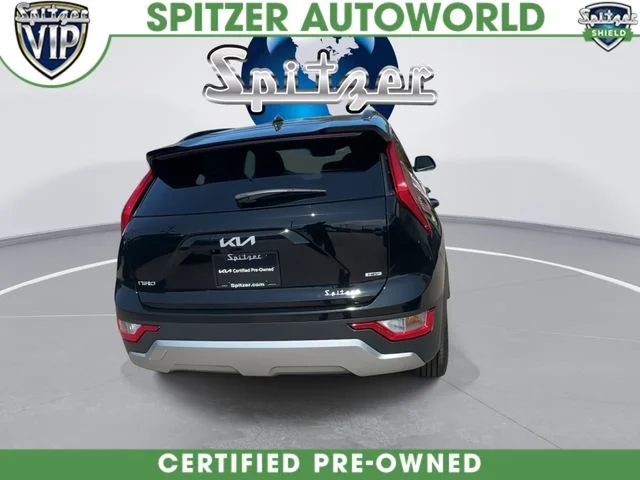 Used 2024 Black Kia LX image 8