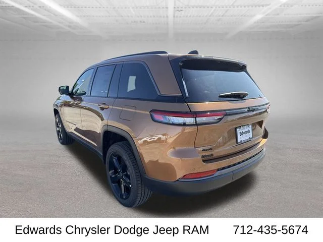 New 2027 Brown Jeep Limited image 6