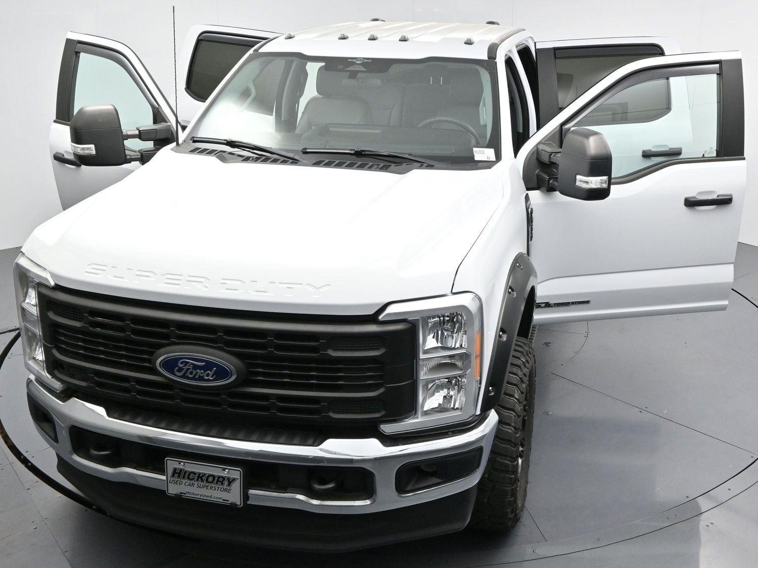 Used 2023 Oxford White Ford XL image 40