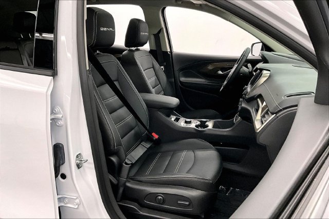 Used 2024 Summit White GMC Denali image 8