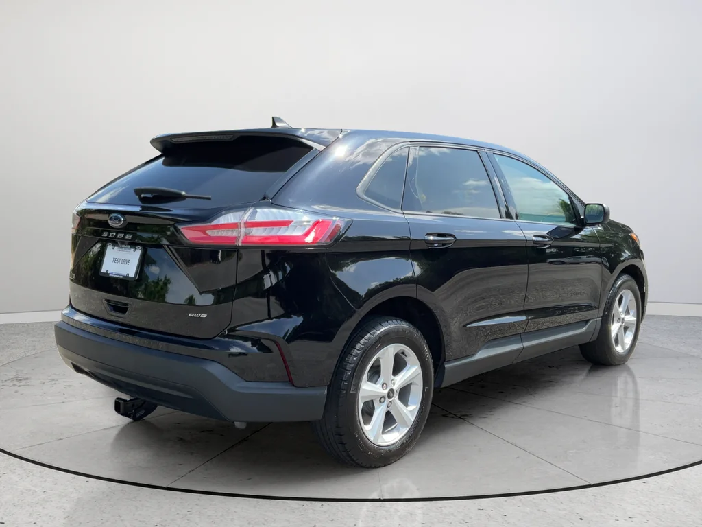 2024 Ford Edge SE - Photo 7
