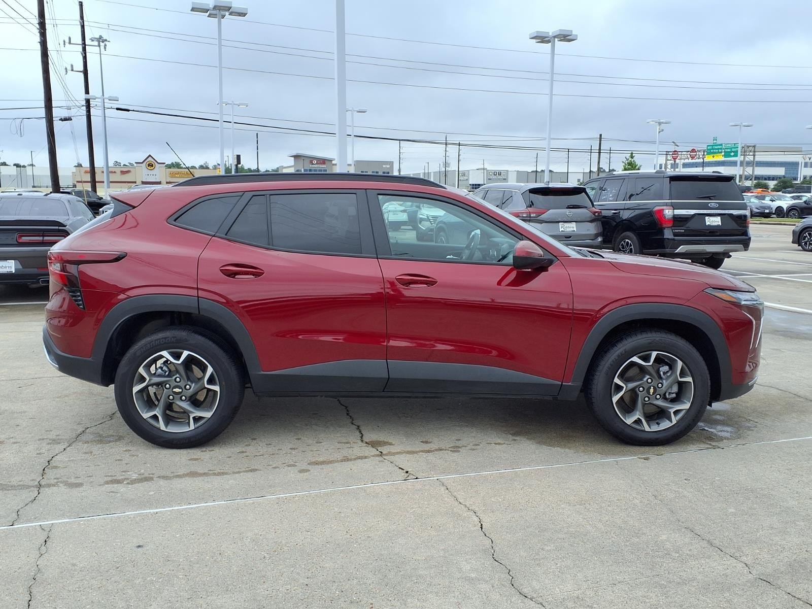 2025 Chevrolet Trax LT - 6