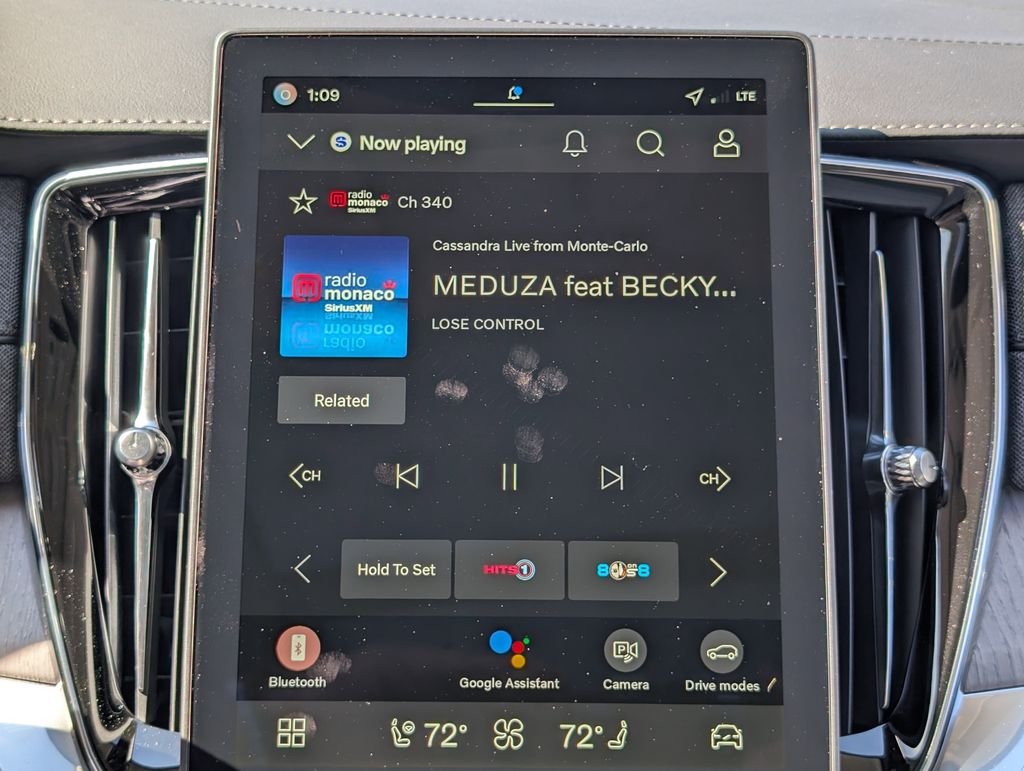 New 2026 Blue Volvo B6 Ultra image 26