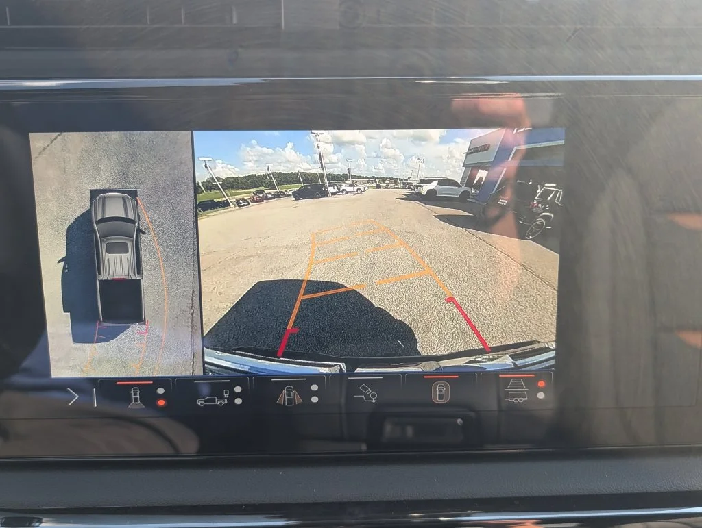 New 2026 Sterling Metallic GMC AT4 image 27