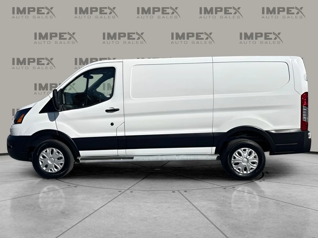 Used 2025 White Ford Base image 2