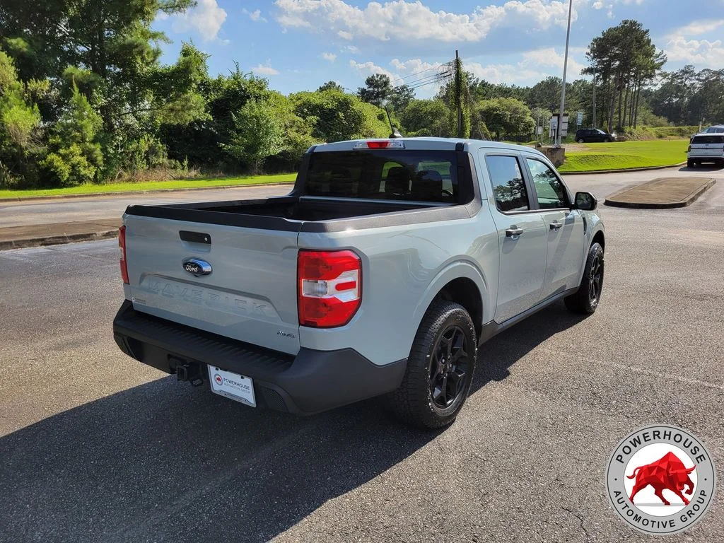 Used 2024 Green Ford XLT image 6