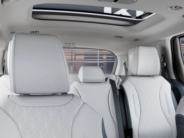 New 2027 White Kia SX image 27