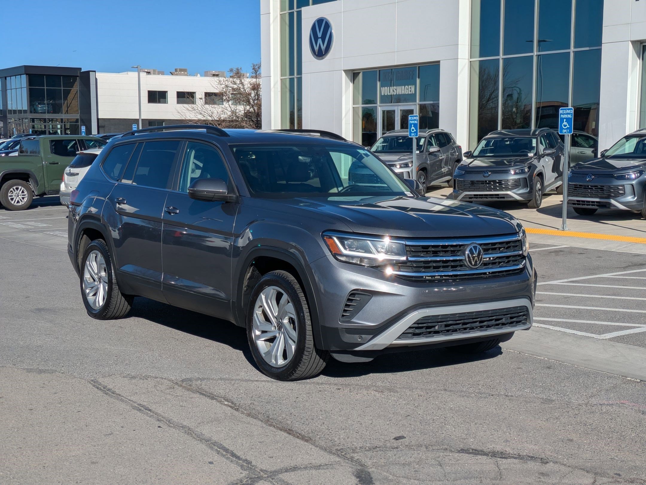 2022 Volkswagen Atlas SE w/Tech
