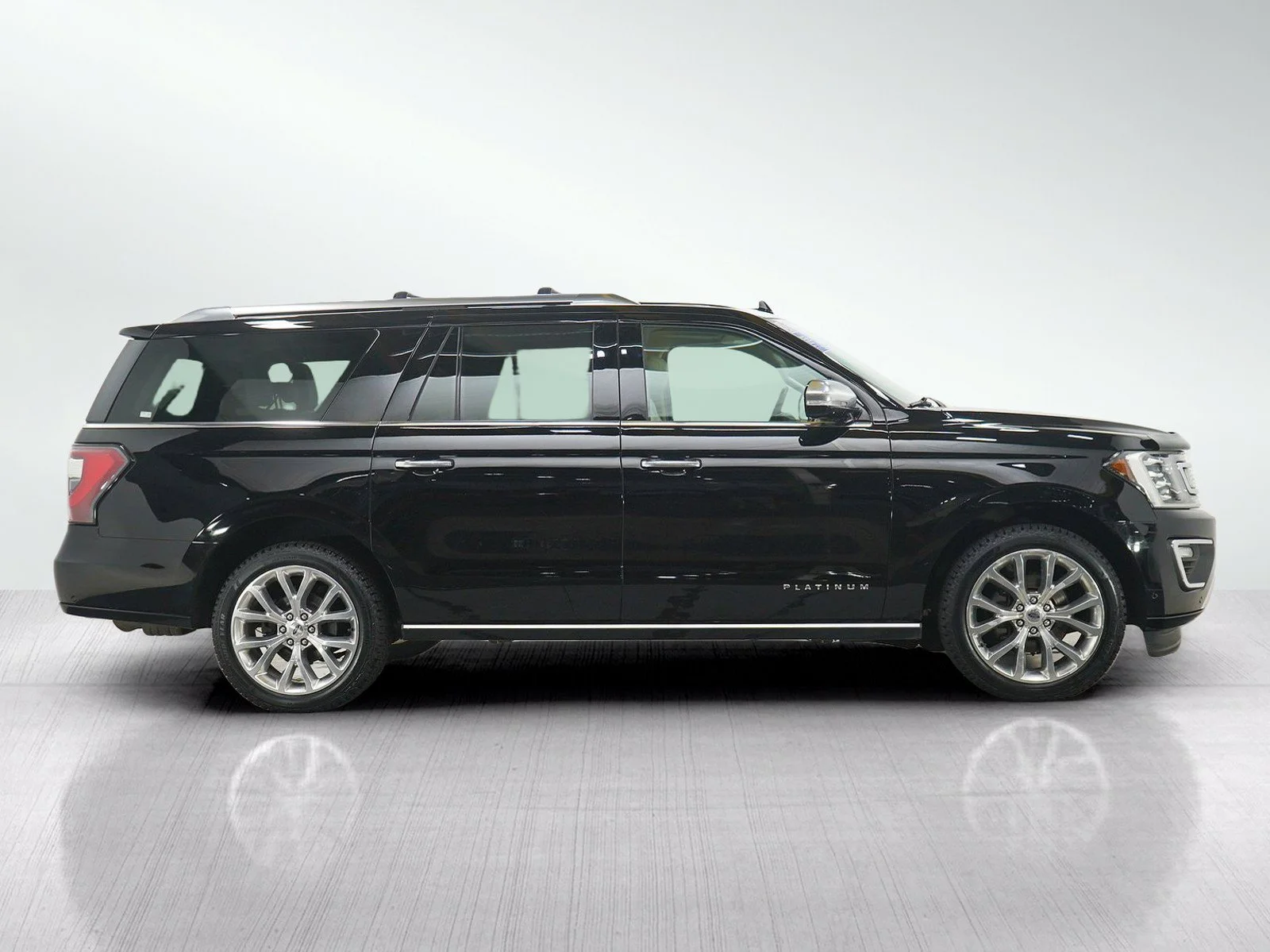 Used 2018 Shadow Black Ford Platinum image 6