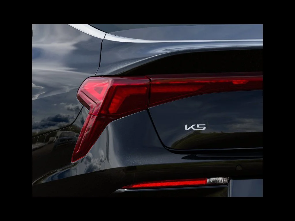 New 2027 Yacht Blue Kia GT-Line image 38
