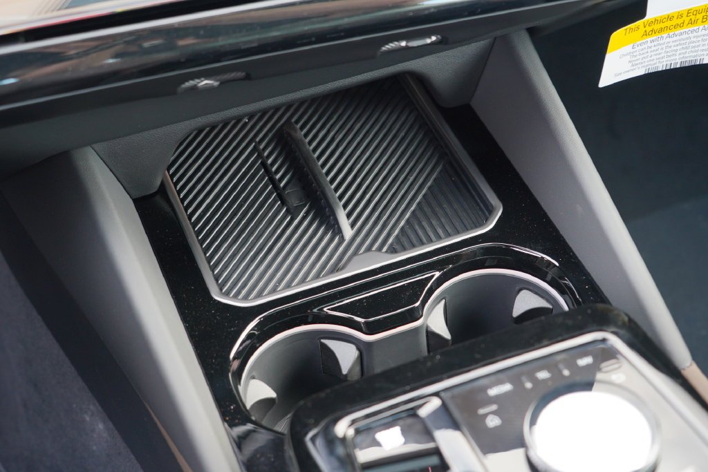 New 2027 Brooklyn Grey Metallic BMW 530i image 31