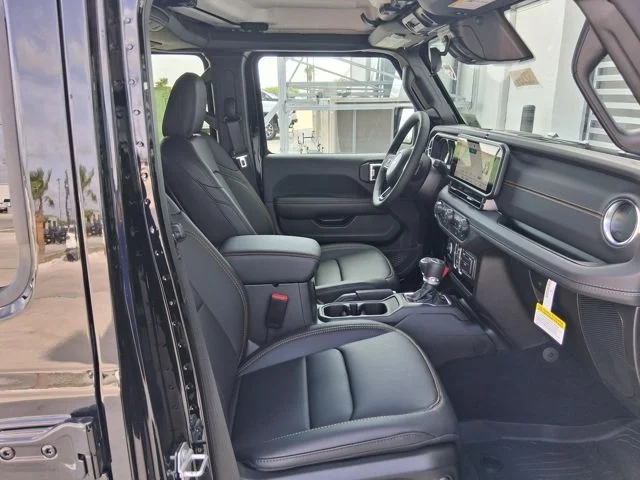 New 2026 Black Clear-Coat Exterior Paint Jeep Sahara image 25
