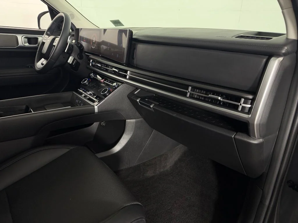 Used 2025 Gray Hyundai XRT image 33