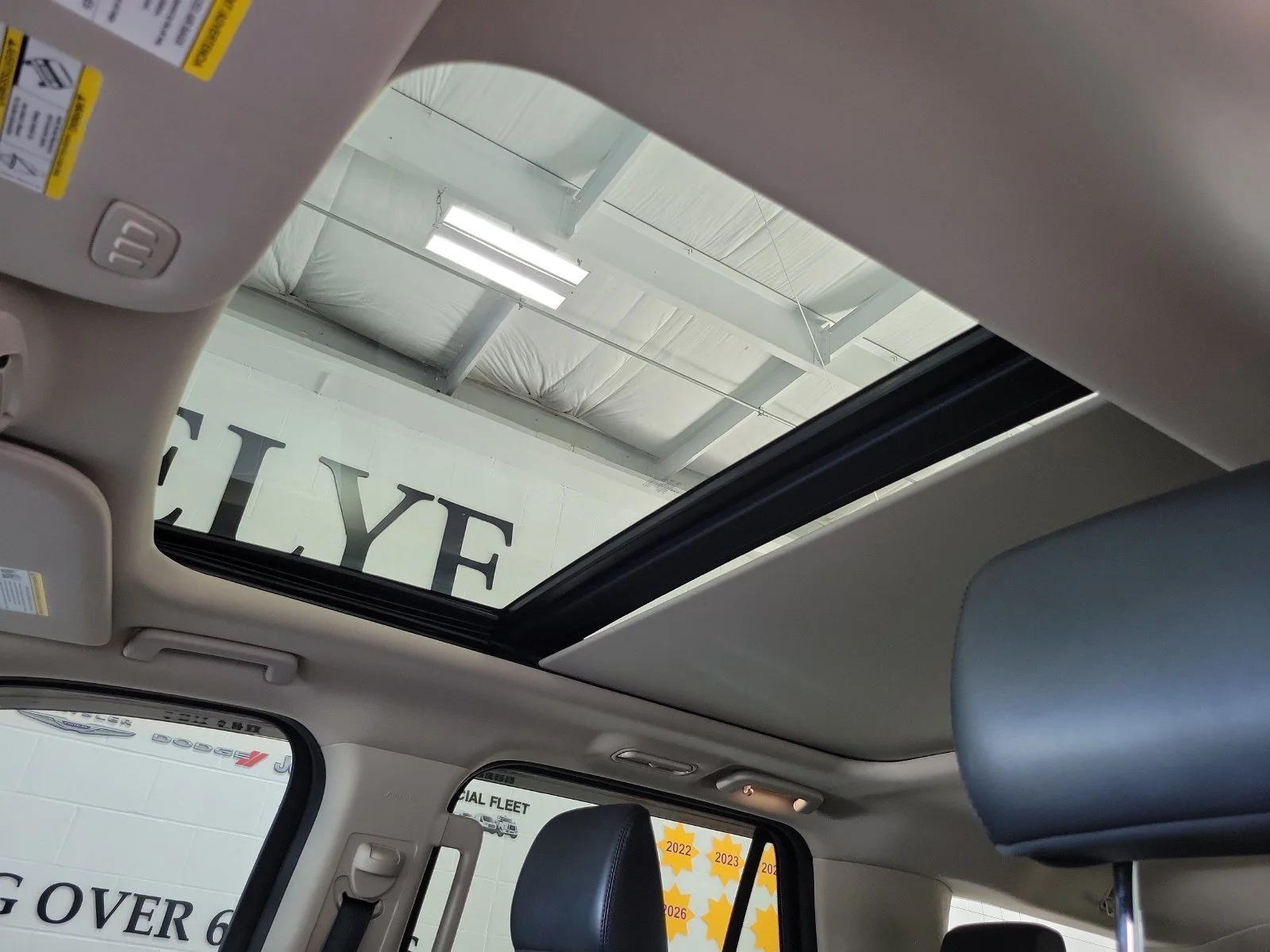 Used 2024 Gray Ford XLT image 12