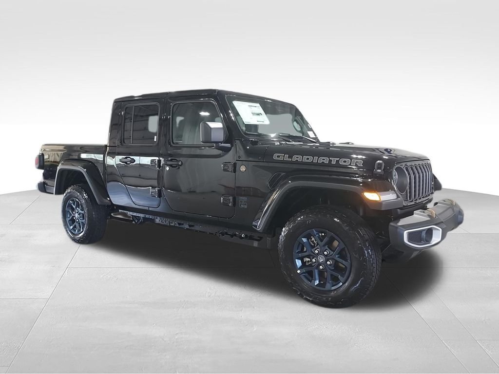 New 2026 Black Clear-Coat Exterior Paint Jeep 85th Anniversary Edition image 2