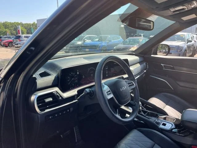 Used 2024 Gravity Gray Kia SX X-Line image 11