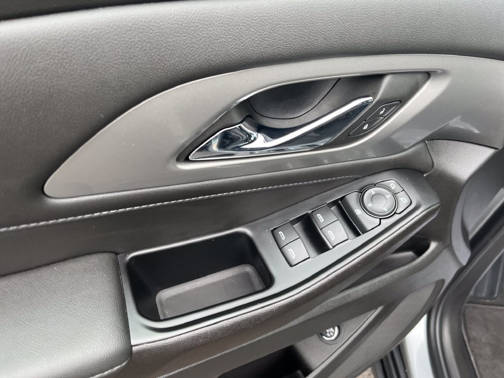 Used 2023 Gray Chevrolet LT image 10