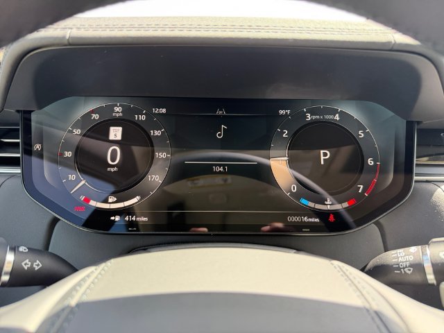 New 2027 Fuji White Land Rover SE image 14