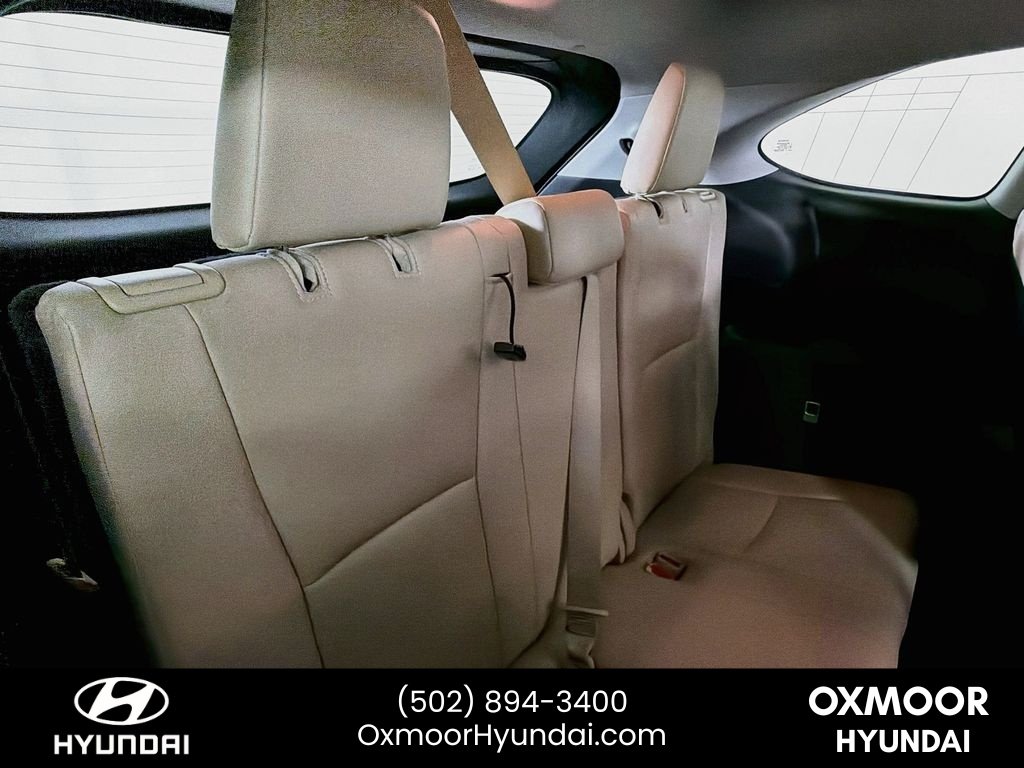 Used 2022 Wind Chill Pearl Toyota Hybrid XLE image 28