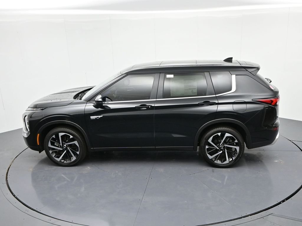 New 2025 Black Mitsubishi SE image 15