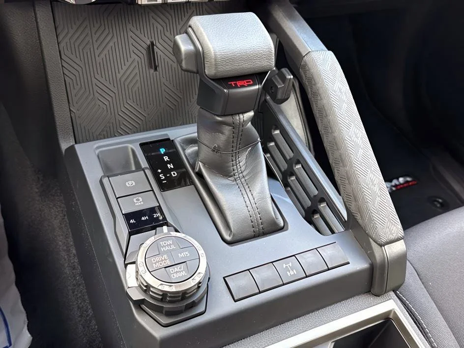 2025 Toyota Tacoma TRD Off Road - Photo 12