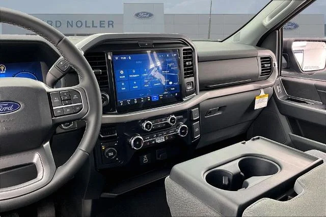 New 2026 Agate Black Metallic Ford XLT image 6