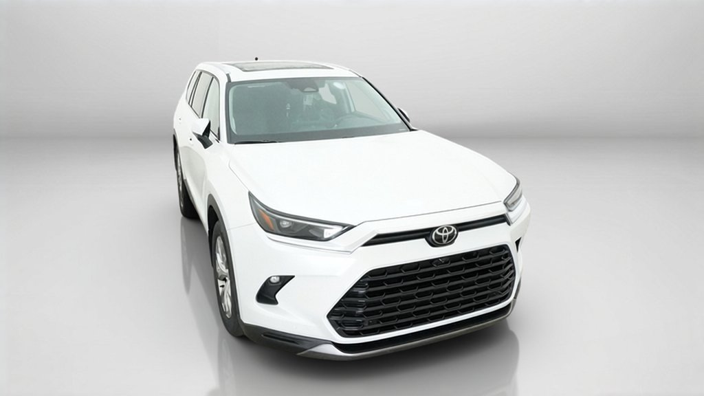 New 2026 Wind Chill Pearl Toyota Limited image 4