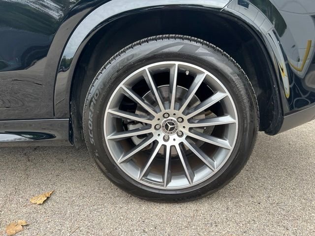 Used 2024 Black Mercedes-Benz GLE 450e image 28
