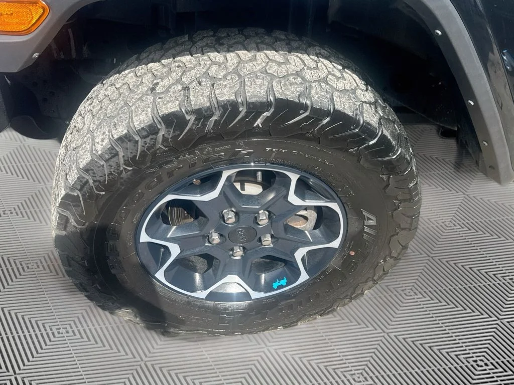 Used 2022 Black Jeep Unlimited Rubicon 4xe image 34