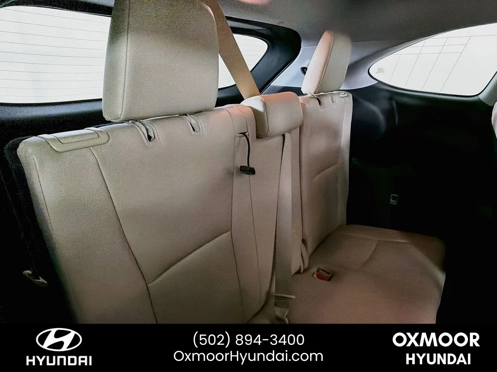 Used 2022 Wind Chill Pearl Toyota Hybrid XLE image 28