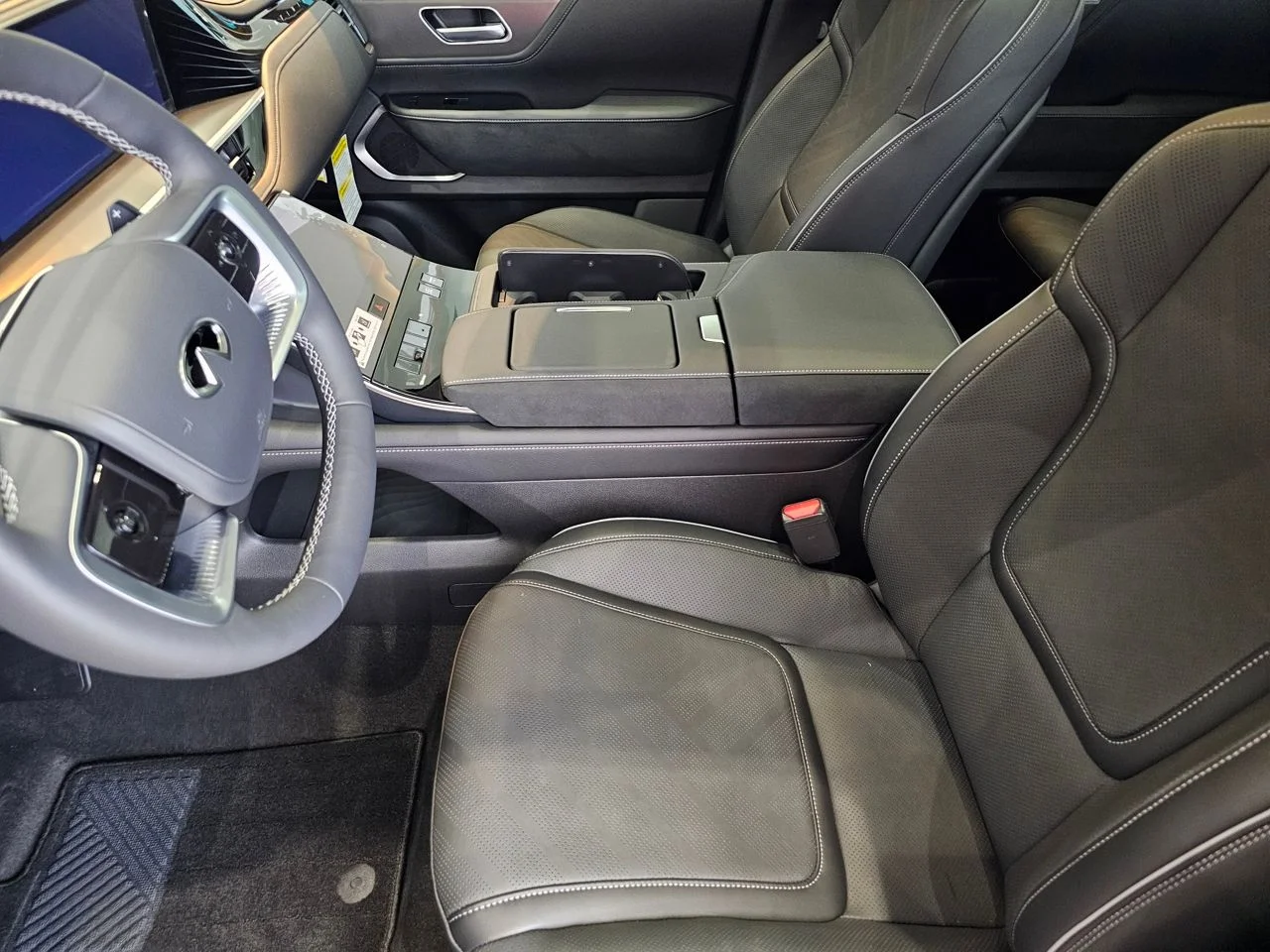 New 2026 ANTHRACITE GRAY INFINITI Luxe 4WD image 13